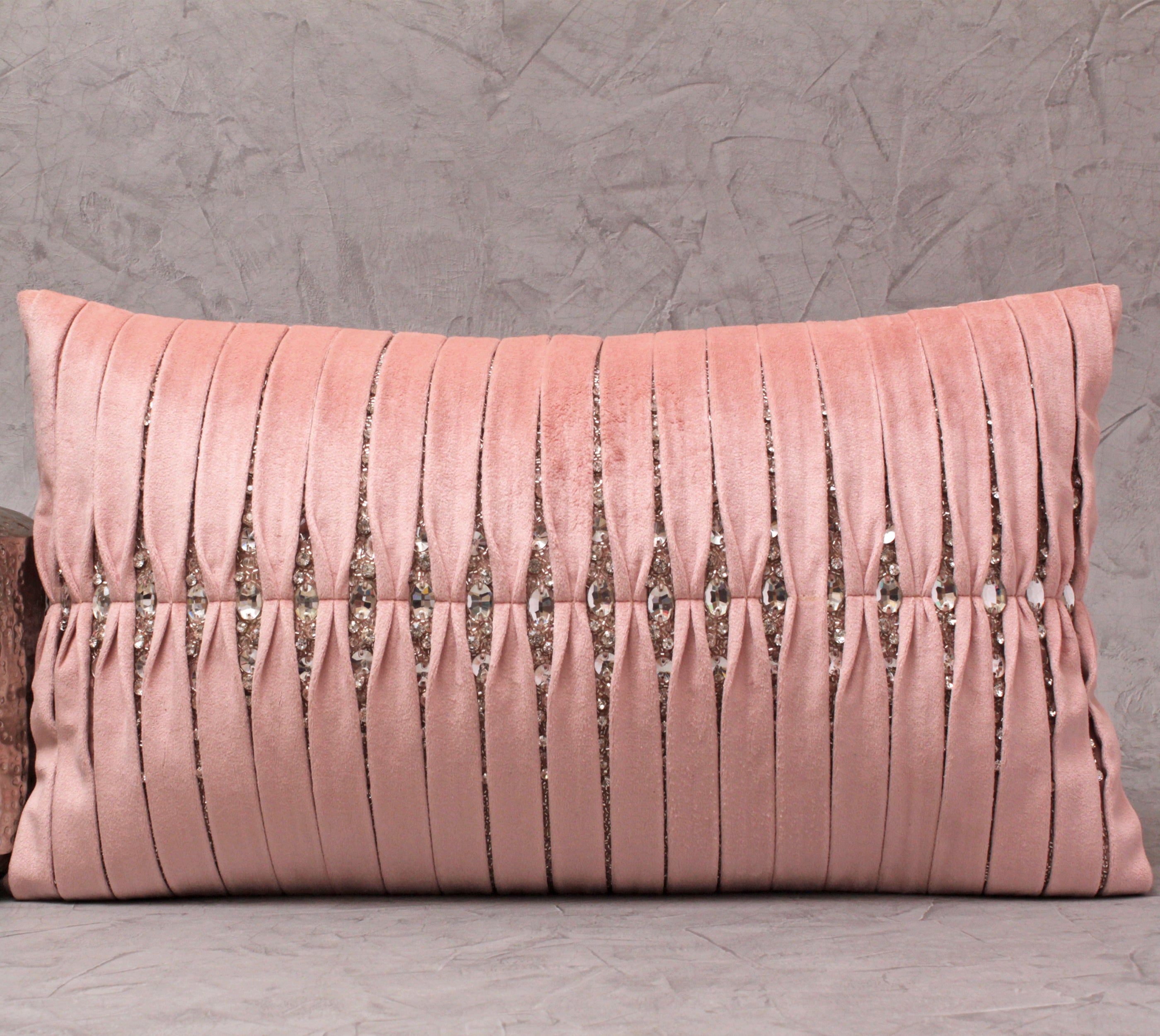 B and clearance m pink cushions