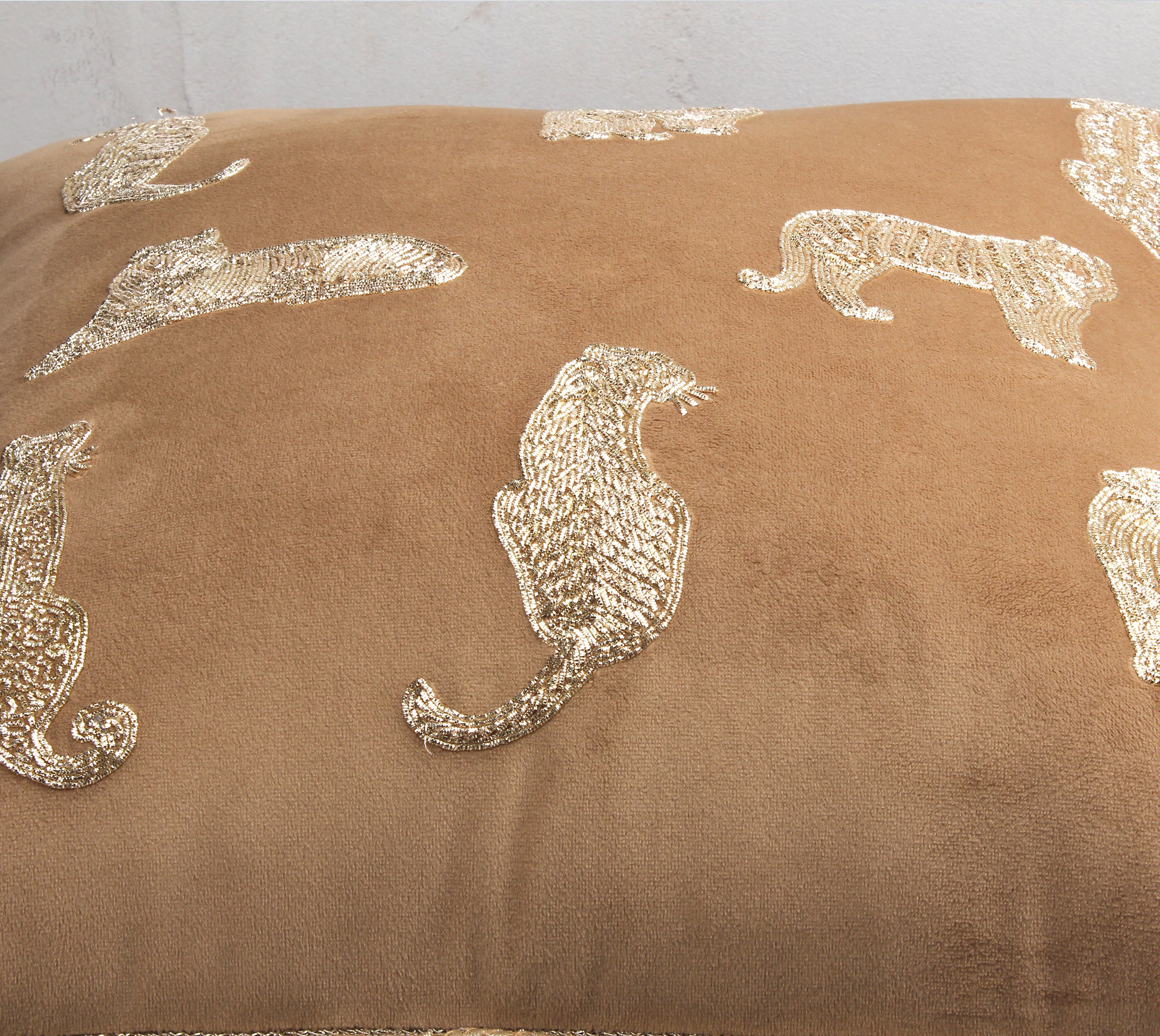 NARGIS Gold Velvet Cushion Cover