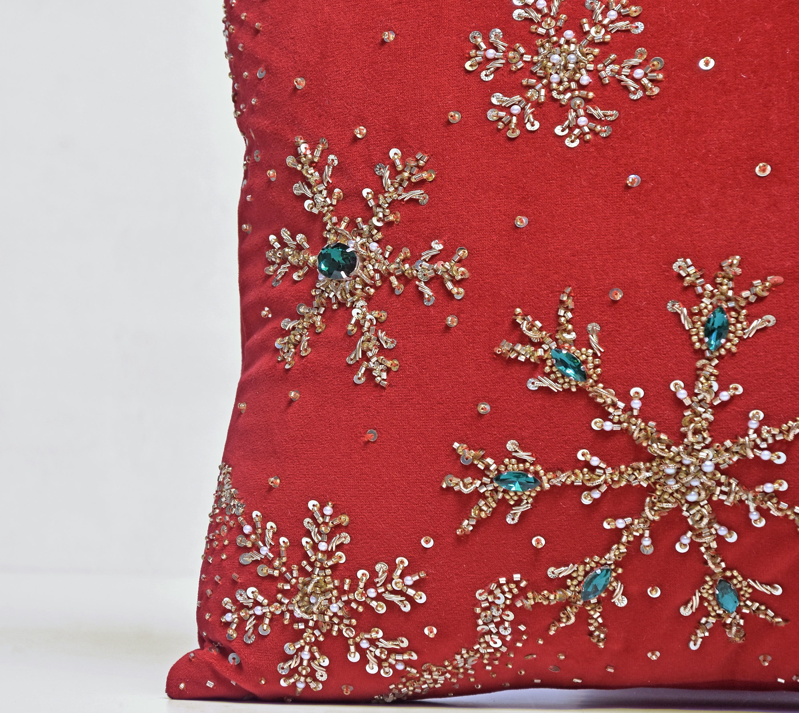 CHRISTMAS Red Velvet Cushion Cover