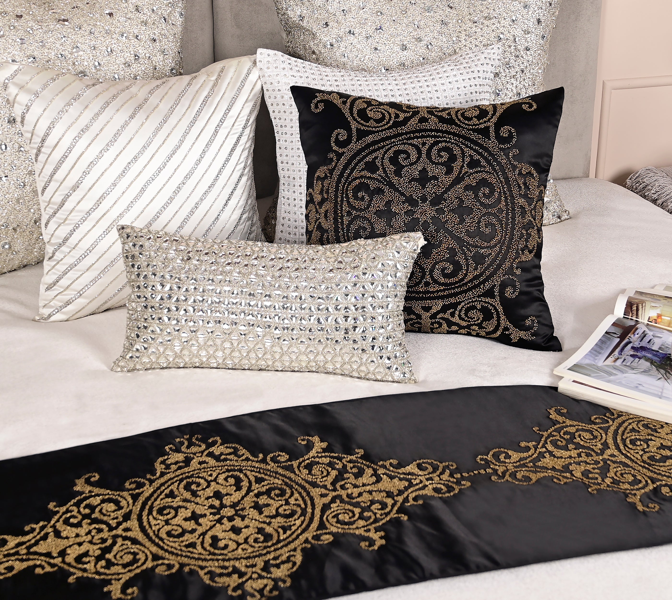 Black and Gold Bed Runner Set